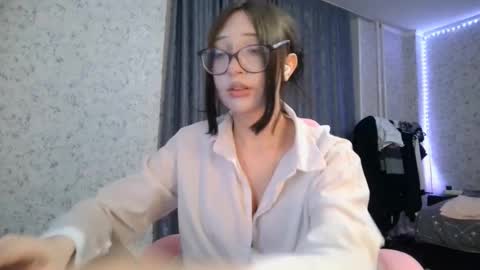 Snapshot of kirstievelasco chatting on September 15, 6:31 pm Nicole online show from September 15, 6:31 pm