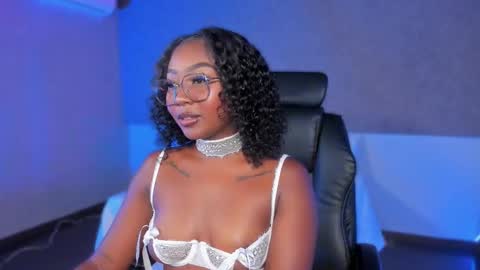 kishalove_ online show from November 7, 10:29 am