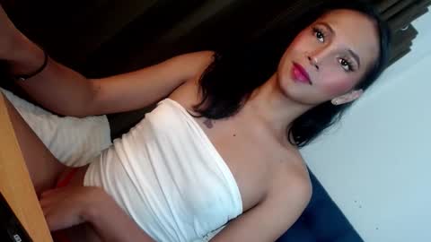 kishayang23 online show from October 21, 9:25 am