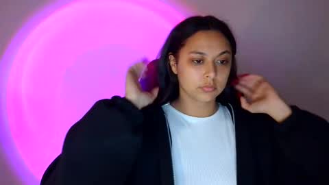 kiss_ameliaa online show from November 4, 9:43 am