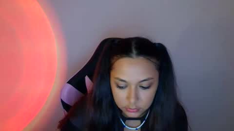 kiss_ameliaa online show from October 4, 12:14 pm