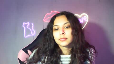 kiss_ameliaa online show from February 24, 10:15 am
