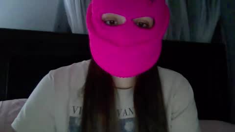 kissandtell1357 online show from October 20, 3:55 am