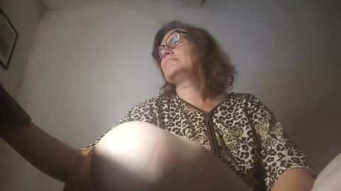 kissandvibe online show from July 12, 8:12 pm