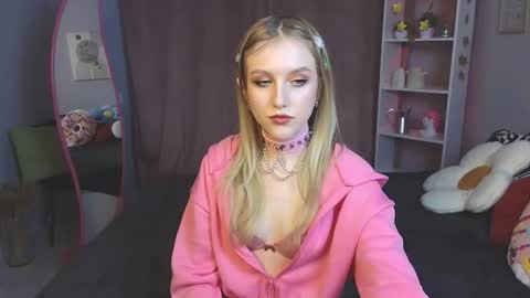 christie online show from December 2, 4:05 pm