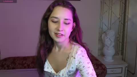 Hot Eva online show from September 25, 4:30 am