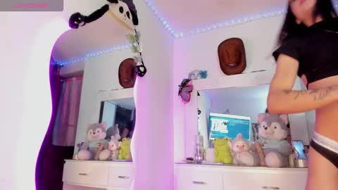 kisses_of_daniela online show from November 23, 3:26 am