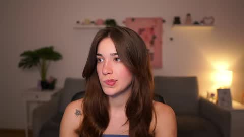 Sisi online show from May 6, 1:28 pm