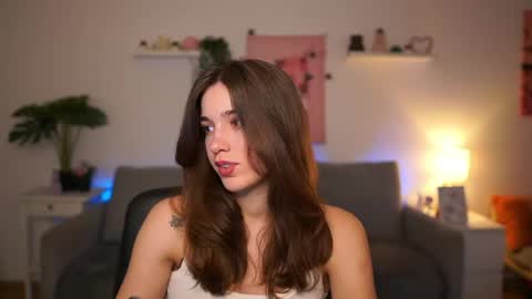 Sisi online show from May 14, 1:20 pm