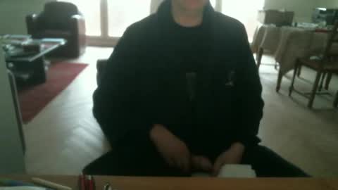 Snapshot of kisslog1 chatting on February 2, 8:13 am kisslog1 online show from February 2, 8:13 am