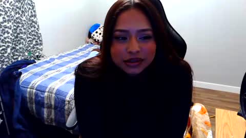 kissminni online show from August 8, 2:54 am
