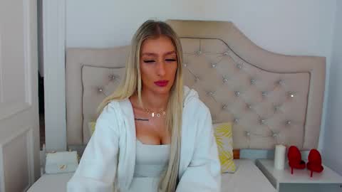 Natalie online show from October 19, 8:19 am