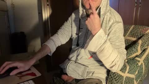 kissofbanned1983 online show from February 18, 10:37 am