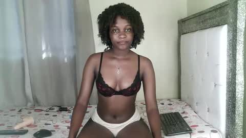 kisssmiles online show from September 22, 5:11 am