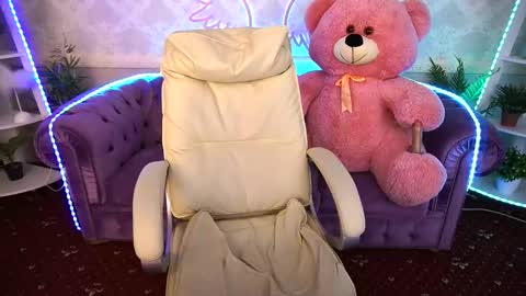 Snapshot of kitnis1love chatting on January 23, 8:02 pm kitness online show from January 23, 8:02 pm