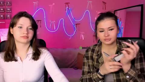 kitniss online show from March 17, 8:47 pm