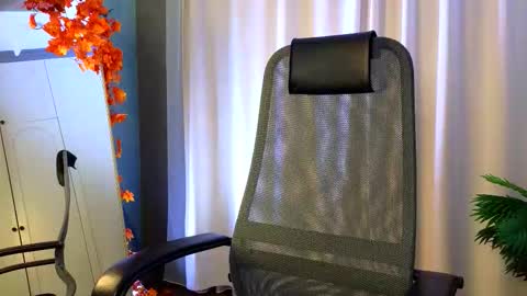 The sexy fox Kitsune online show from November 21, 8:29 pm