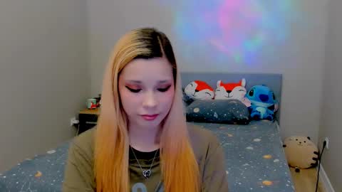 Alissa online show from October 3, 7:44 pm