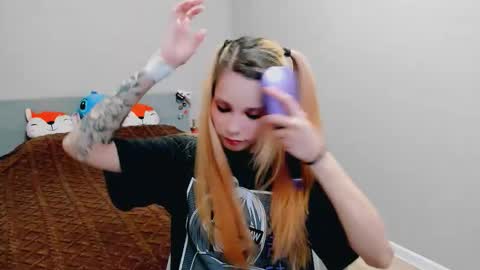 Alissa online show from October 9, 6:57 pm