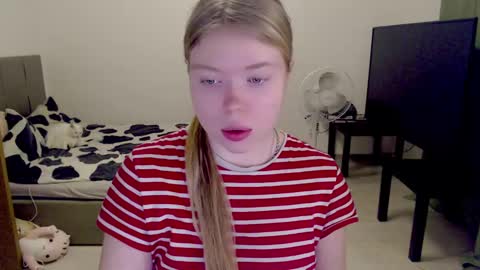 Jennyblonde and Emmabrunette online show from January 11, 3:09 pm