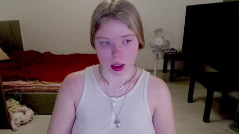 Jennyblonde and Emmabrunette online show from January 28, 5:14 pm
