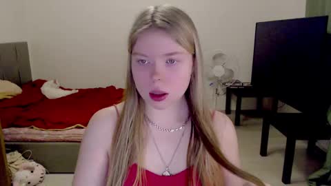 Jennyblonde and Emmabrunette online show from February 3, 8:35 pm