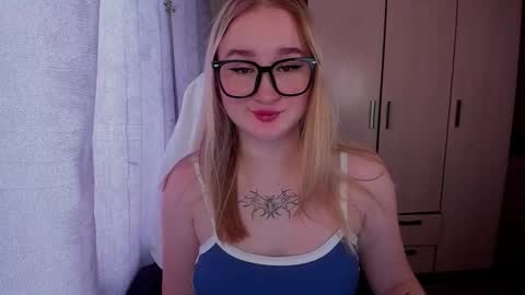 kitten_sun online show from February 12, 3:54 am