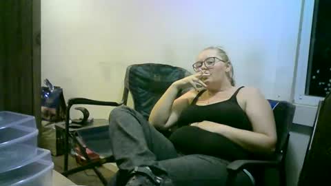 kittenkayla26 online show from October 8, 9:54 pm