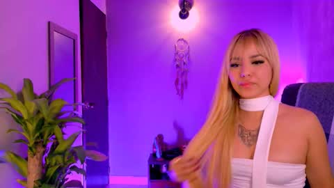 kitty7707 online show from February 25, 6:06 am