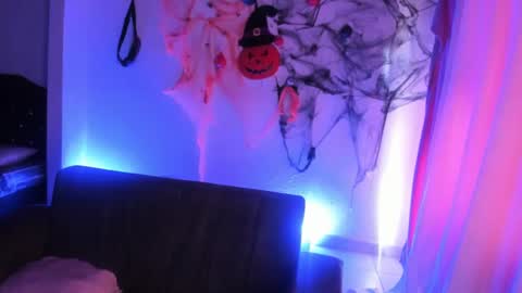 kitty__chs online show from November 22, 1:20 pm