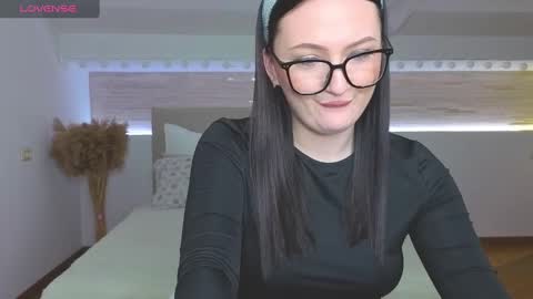 kitty__cutiee online show from March 11, 12:54 am