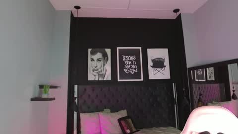 Kitty online show from October 29, 11:45 am