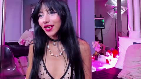 Snapshot of kitty_eliffe chatting on March 5, 10:43 pm kitty online show from March 5, 10:43 pm
