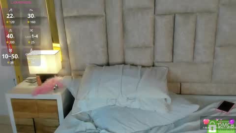 Snapshot of kitty_emma1 chatting on February 22, 7:34 am Emma online show from February 22, 7:34 am