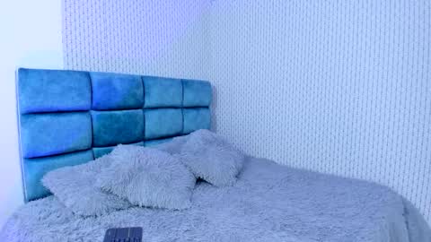 Kitty online show from January 14, 3:15 pm