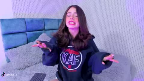 Kitty online show from December 16, 3:11 pm