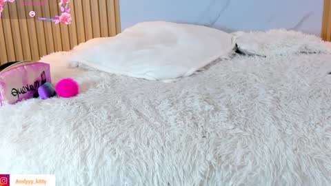 kitty_gill online show from February 4, 11:27 pm