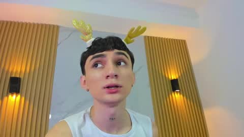 kitty_gill online show from December 21, 2:36 pm