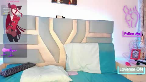 kitty_love01 online show from October 9, 12:32 pm