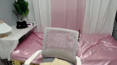 kitty for you online show from November 3, 12:39 pm