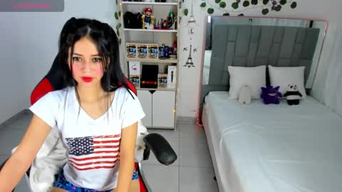 kitty_scoot online show from October 5, 2:31 am