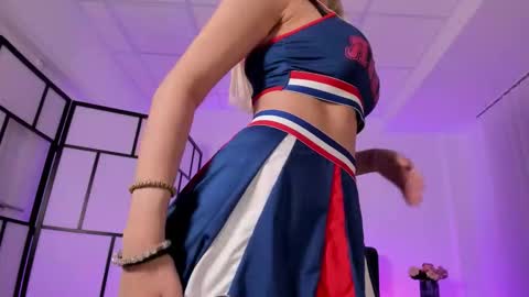 kitty steel online show from December 15, 11:50 am