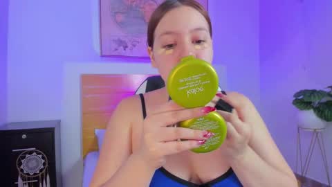 K I T T Y online show from February 2, 12:23 pm