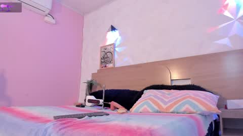 kitty online show from April 10, 4:33 pm