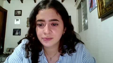 Snapshot of kittyblondexx chatting on December 2, 11:02 pm kitty independent model online show from December 2, 11:02 pm