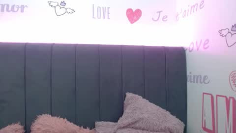 Snapshot of kittybrookex chatting on February 22, 6:52 pm Valery online show from February 22, 6:52 pm