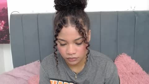Snapshot of kittybrookex chatting on February 25, 1:53 pm Valery online show from February 25, 1:53 pm