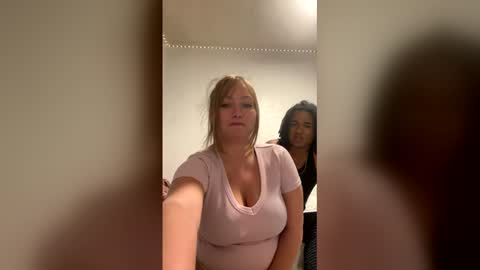 kittygiz online show from June 8, 4:02 am