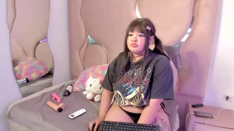 kittyhtx online show from January 16, 8:22 am