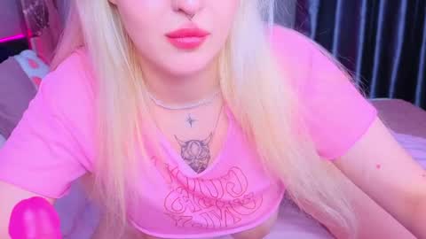 kittykendall online show from May 6, 7:53 pm